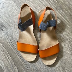Universal thread sandals
